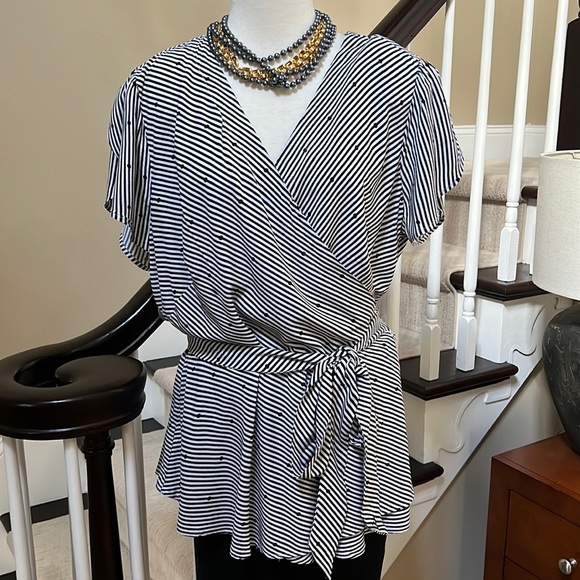 LOFT Tops - Loft plus blouse